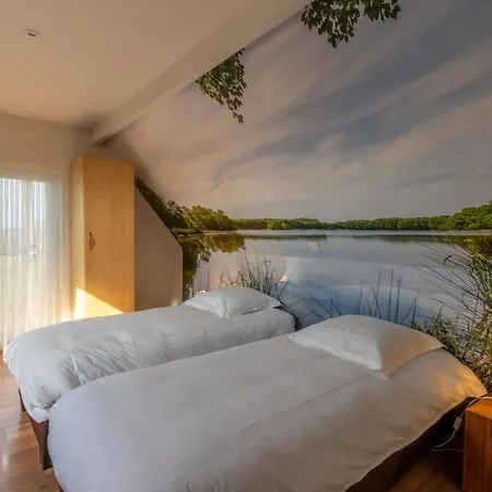 Apollonia Bed & Breakfast 4*